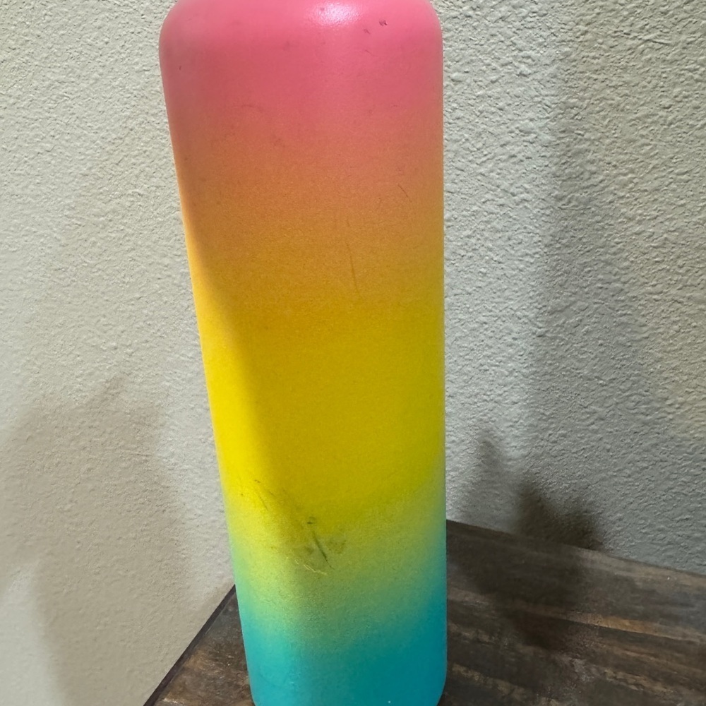 Hydro Flask Hawaiian shaved Ice 24oz| Limited Edition | Rainbow | Hawaii| - Picture 6 of 8